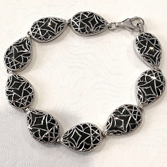 Sterling Silver Wrapped Black Onyx Filigree Jewelry Set - Picture 13 of 17